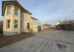 Дом 166м², 3-этажный, участок 13 сот.