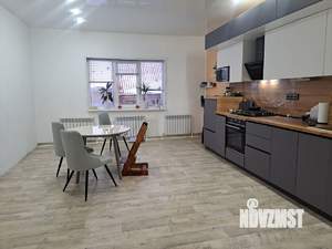 Дом 215м&sup2;, 2-этажный, участок 6 сот.  