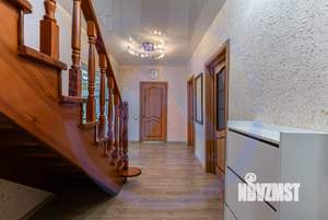 Дом 207м&sup2;, 2-этажный, участок 12 сот.  