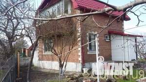 Дом 76м&sup2;, 2-этажный, участок 6 сот.  