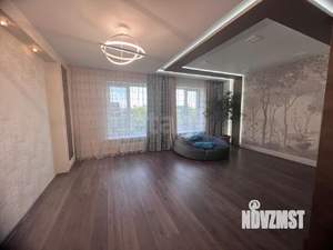 Дом 260м&sup2;, 4-этажный, участок 9 сот.  