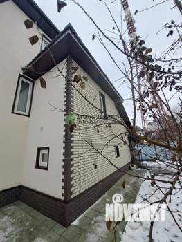 Дом 230м&sup2;, 2-этажный, участок 6 сот.  