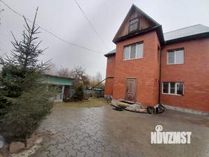Дом 219м&sup2;, 2-этажный, участок 10 сот.  