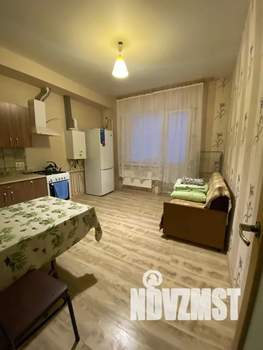 1-к квартира, посуточно, 46м2, 3/3 этаж