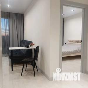 1-к квартира, посуточно, 39м2, 4/8 этаж