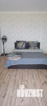 1-к квартира, посуточно, 33м2, 7/10 этаж