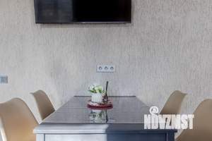 Студия квартира, посуточно, 51м2, 1/2 этаж
