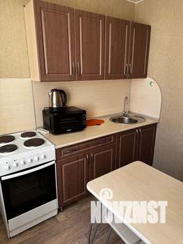 1-к квартира, посуточно, 34м2, 7/10 этаж