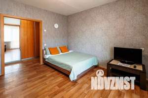 1-к квартира, посуточно, 40м2, 7/10 этаж