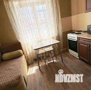 1-к квартира, посуточно, 34м2, 7/10 этаж