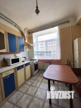 3-к квартира, вторичка, 70м2, 2/4 этаж