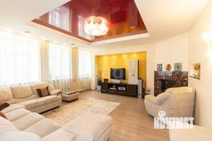 4-к квартира, вторичка, 182м2, 1/2 этаж