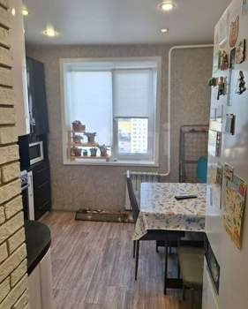 2-к квартира, вторичка, 50м2, 9/9 этаж