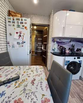 2-к квартира, вторичка, 50м2, 9/9 этаж