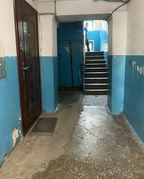 2-к квартира, вторичка, 44м2, 1/5 этаж