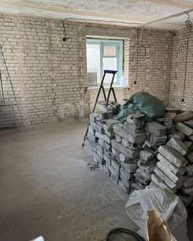 2-к квартира, вторичка, 42м2, 1/5 этаж
