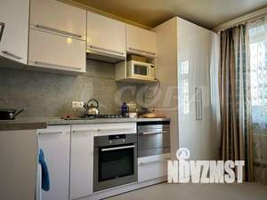 2-к квартира, вторичка, 57м2, 1/3 этаж